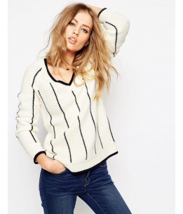 Cricket Jumper with V Neck and Tipping
