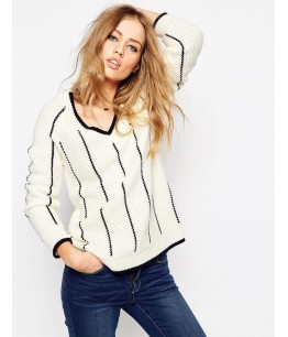 Cricket Jumper with V Neck and Tipping